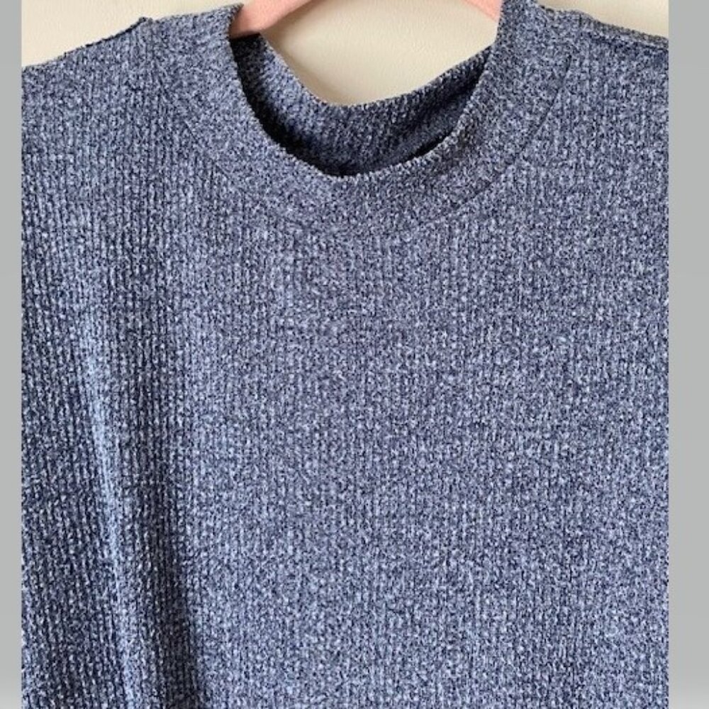 Blue Long Sleeve Tunic With Thumb Holes View 3
